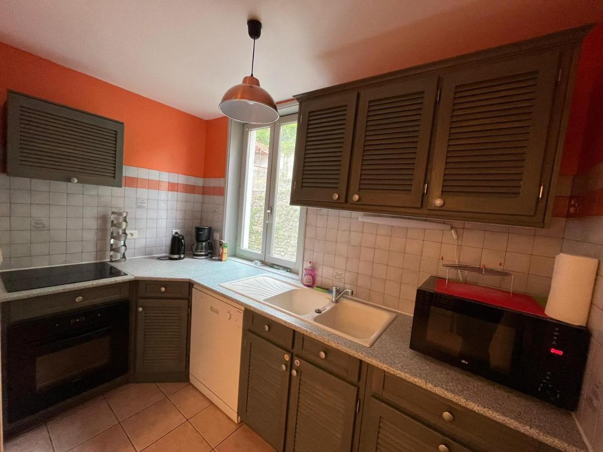 Maison Au Coeur De La Rue Pietonne سان جان بييه دو بور المظهر الخارجي الصورة